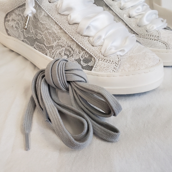 P448 John Fiore anthropology lace sneakers - Picture 2 of 9